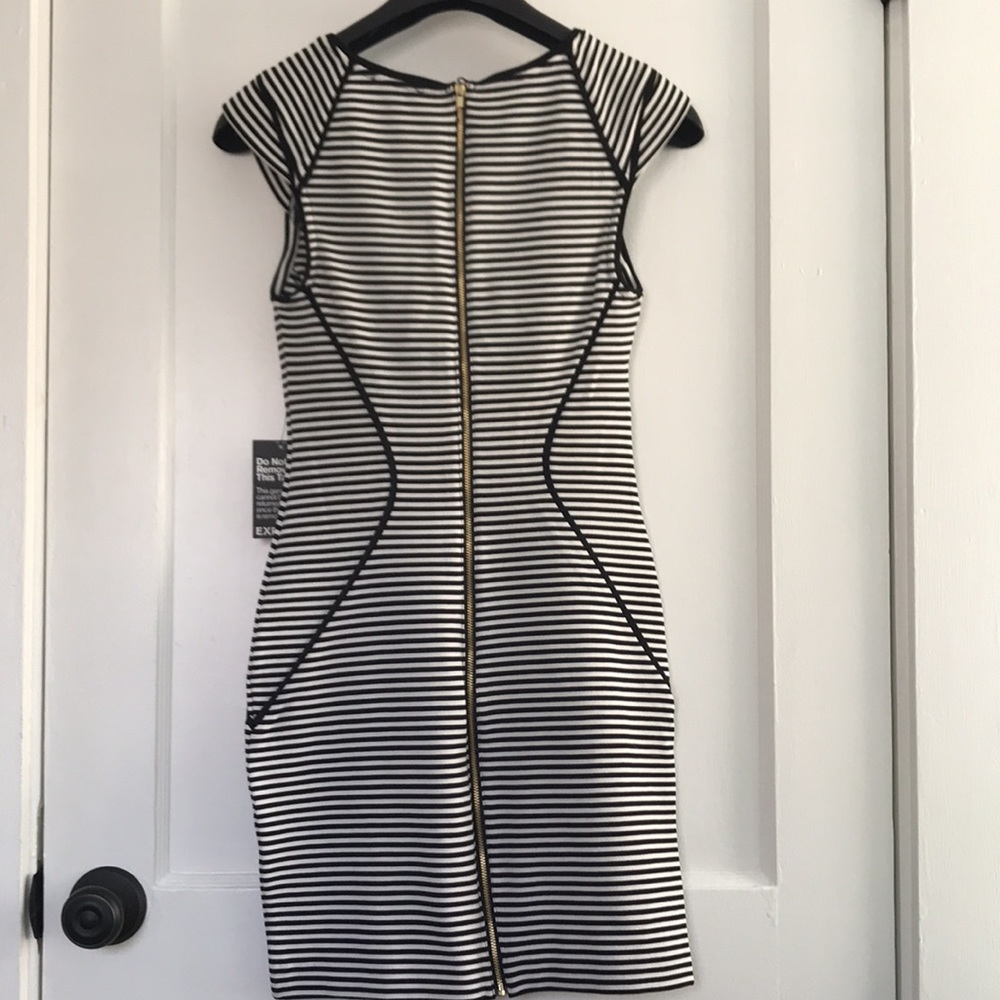 Dress - Picture 6 of 6
